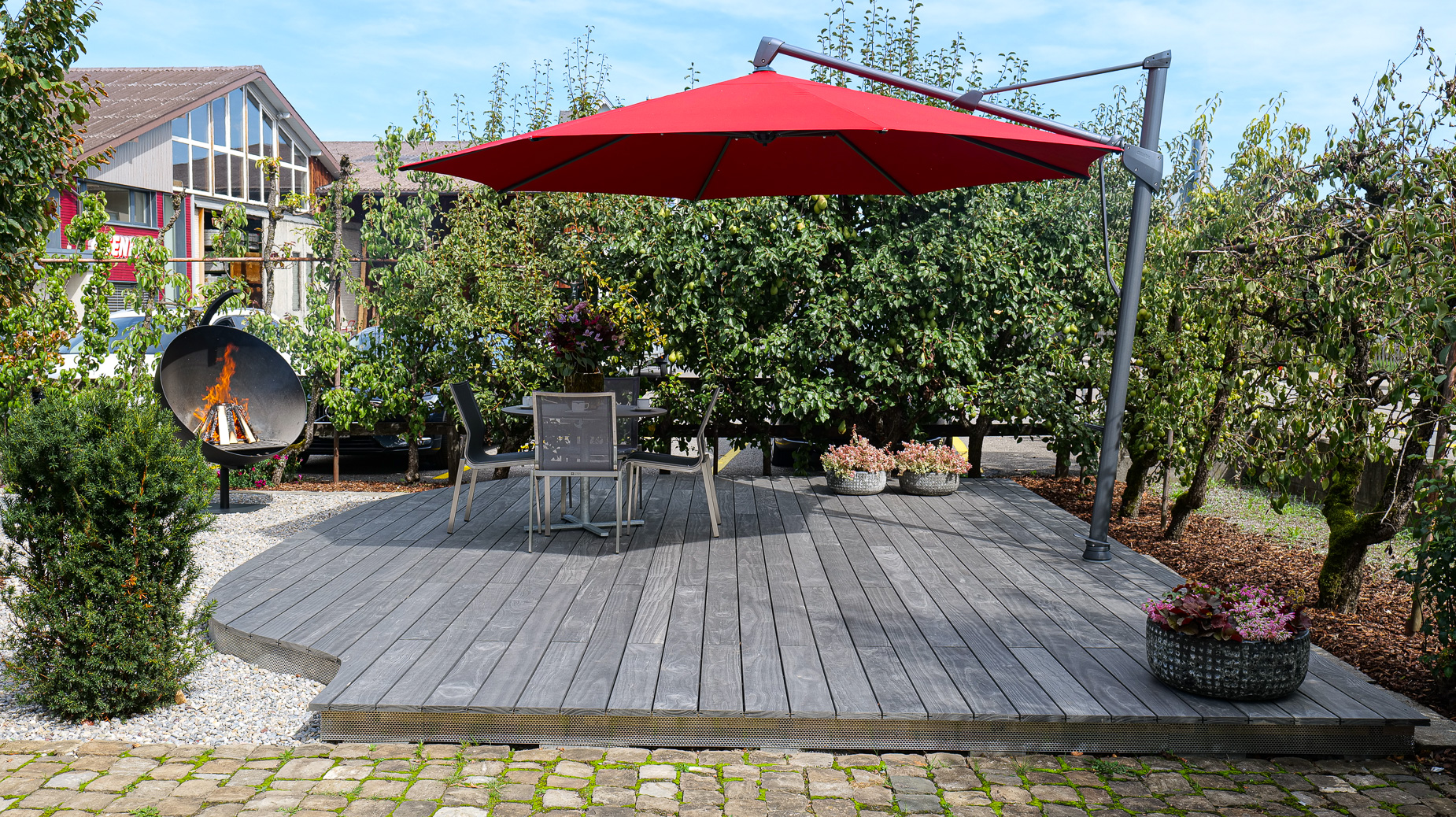Accoya Grey Holzterrasse Eisenring