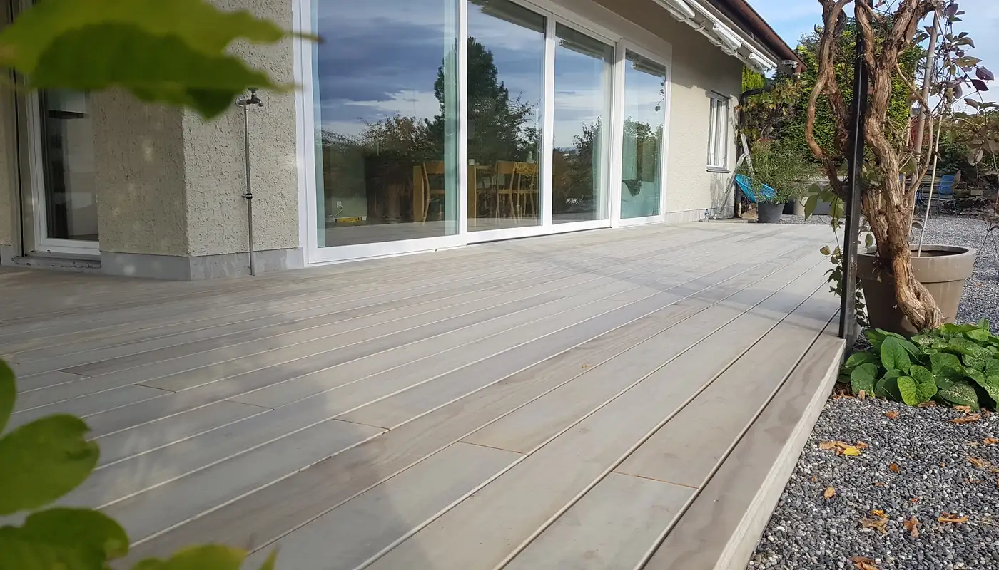 Holzterrasse aus Accoya natur