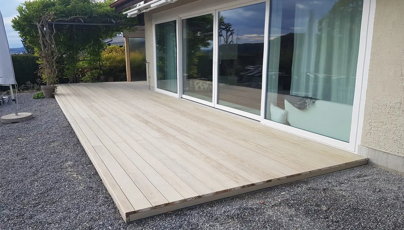 Holzterrasse aus Accoya natur