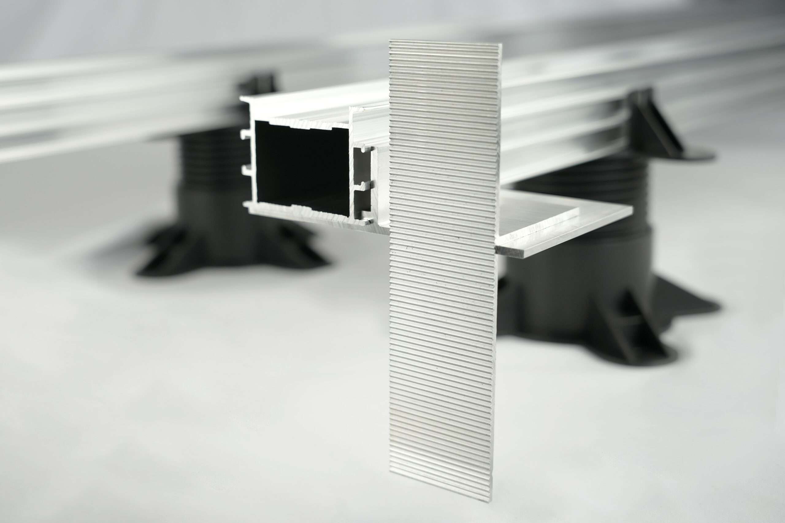 Relo BS Blendenhalter für Terrassenunterkonstruktion