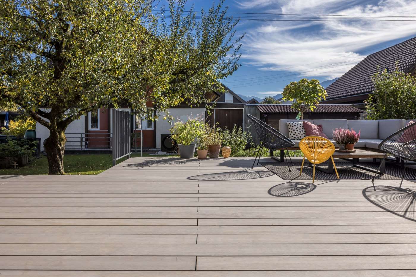 Accoya Holzterrasse mit Treppe