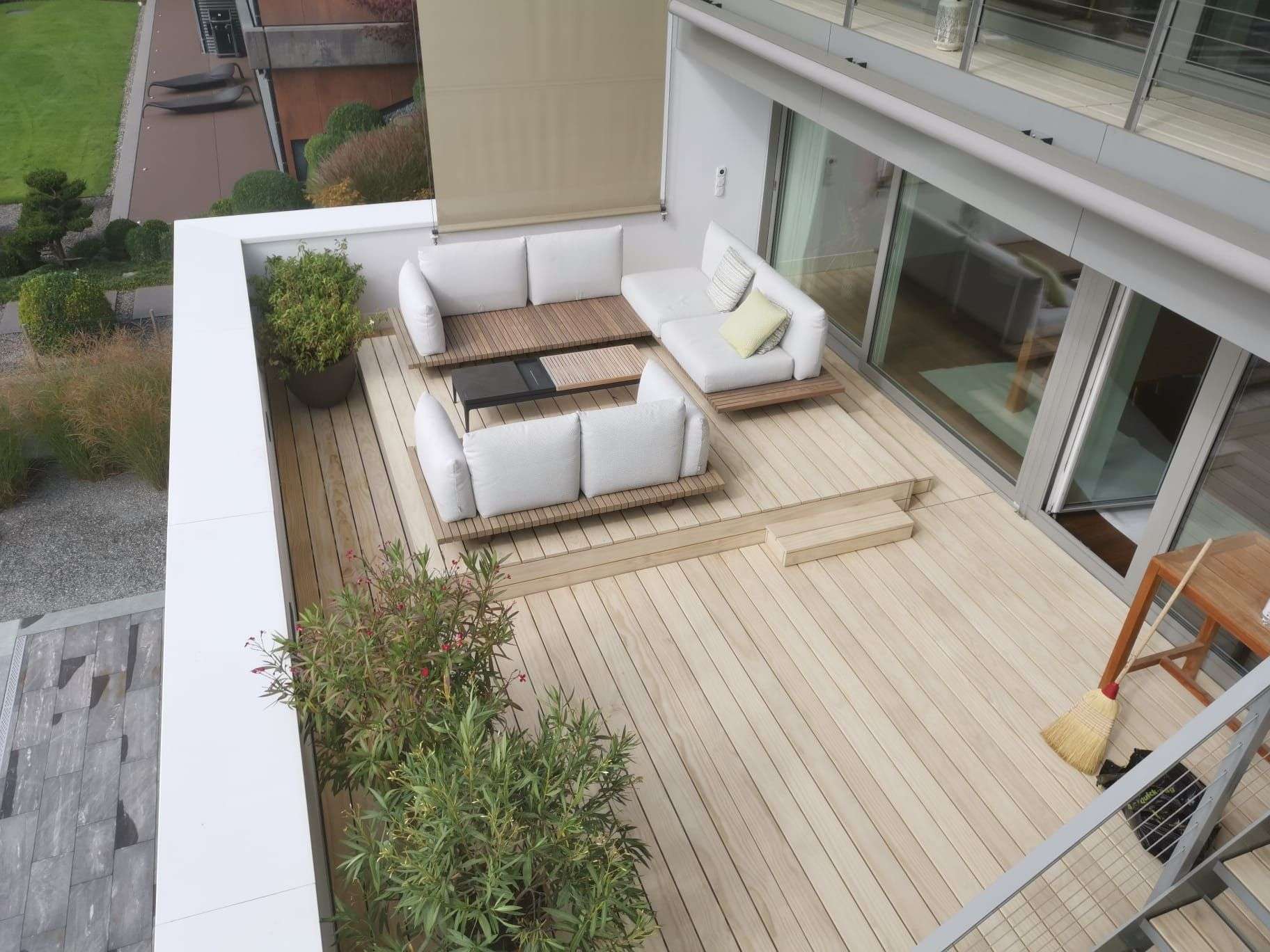 Holzterrasse und Balkon mit Accoya Holz