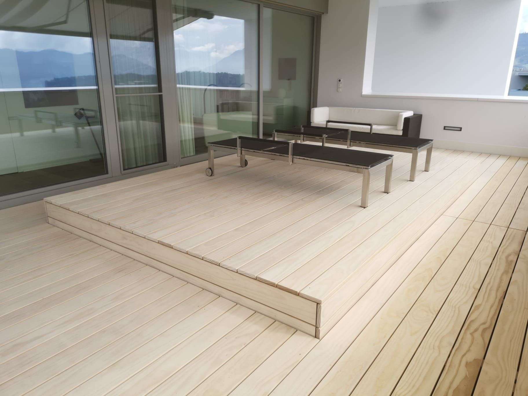 Holzterrasse und Balkon mit Accoya Holz